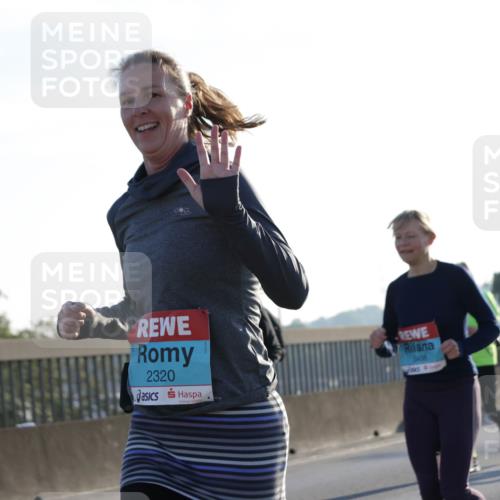 03.10.2025 - Köhlbrandbrückenlauf Jannik Wohlers http://msf.ph/oto/9063772 03.10.2025 09:24:24 Position 3 2320, 3408 meine-sportfotos.de