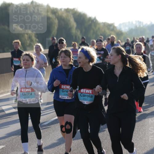 03.10.2025 - Köhlbrandbrückenlauf Jannik Wohlers http://msf.ph/oto/9063884 03.10.2025 09:24:37 Position 3 2250, 224, 2557 meine-sportfotos.de