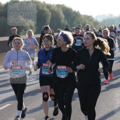 03.10.2025 - Köhlbrandbrückenlauf Jannik Wohlers http://msf.ph/oto/9063903 03.10.2025 09:24:37 Position 3 224, 2250, 2557 meine-sportfotos.de