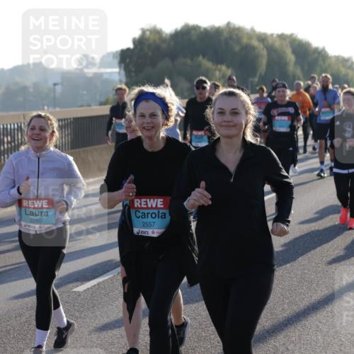 03.10.2025 - Köhlbrandbrückenlauf Jannik Wohlers http://msf.ph/oto/9063936 03.10.2025 09:24:39 Position 3 2250, 2557 meine-sportfotos.de