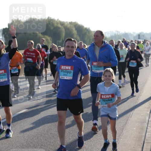 03.10.2025 - Köhlbrandbrückenlauf Jannik Wohlers http://msf.ph/oto/9063971 03.10.2025 09:24:44 Position 3 1958, 2862, 2659, 28 meine-sportfotos.de