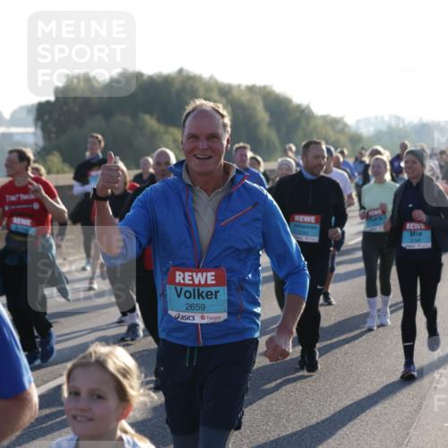 03.10.2025 - Köhlbrandbrückenlauf Jannik Wohlers http://msf.ph/oto/9064003 03.10.2025 09:24:45 Position 3 362, 2659 meine-sportfotos.de