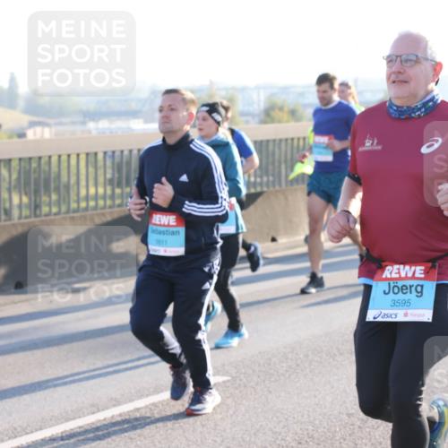 03.10.2025 - Köhlbrandbrückenlauf Lena Gebhardt http://msf.ph/oto/9064036 03.10.2025 09:21:15 Position 1 1611, 3595 meine-sportfotos.de