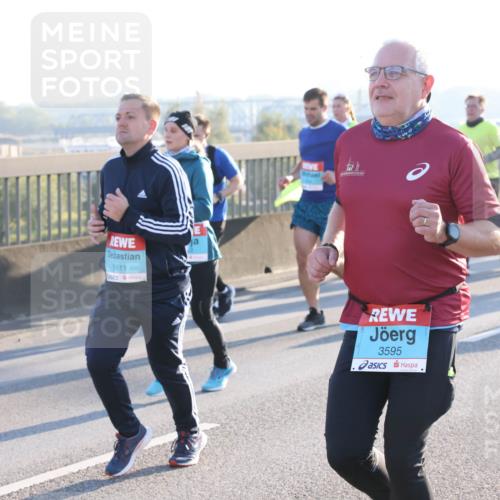 03.10.2025 - Köhlbrandbrückenlauf Lena Gebhardt http://msf.ph/oto/9064040 03.10.2025 09:21:15 Position 1 1611, 3595 meine-sportfotos.de