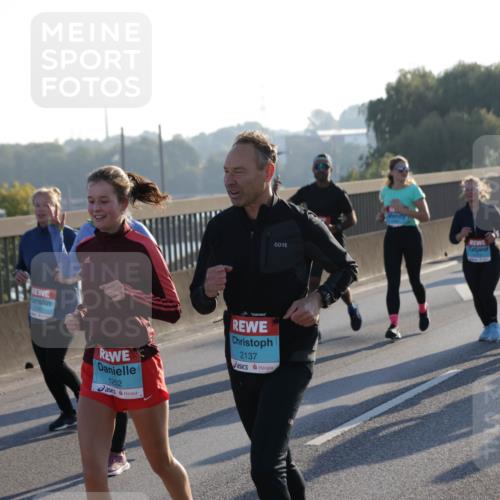 03.10.2025 - Köhlbrandbrückenlauf Jannik Wohlers http://msf.ph/oto/9064136 03.10.2025 09:24:57 Position 3 27, 2779, 1252, 2137 meine-sportfotos.de