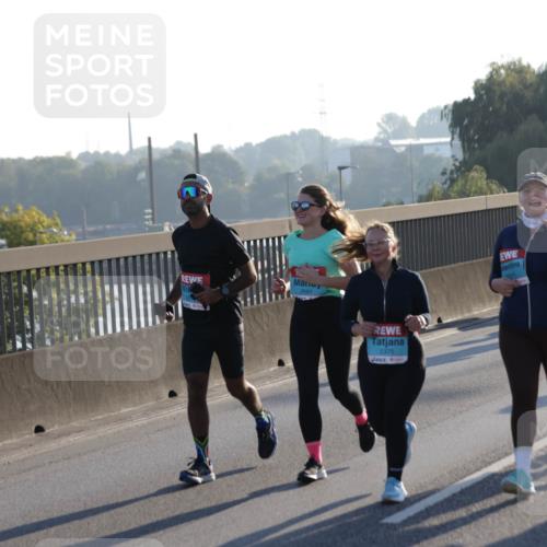 03.10.2025 - Köhlbrandbrückenlauf Jannik Wohlers http://msf.ph/oto/9064153 03.10.2025 09:24:59 Position 3 2681, 2375 meine-sportfotos.de
