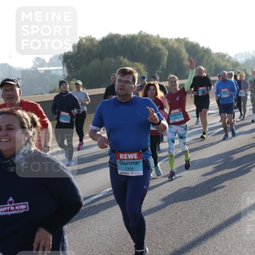 03.10.2025 - Köhlbrandbrückenlauf Jannik Wohlers http://msf.ph/oto/9064175 03.10.2025 09:25:01 Position 3 2366 meine-sportfotos.de