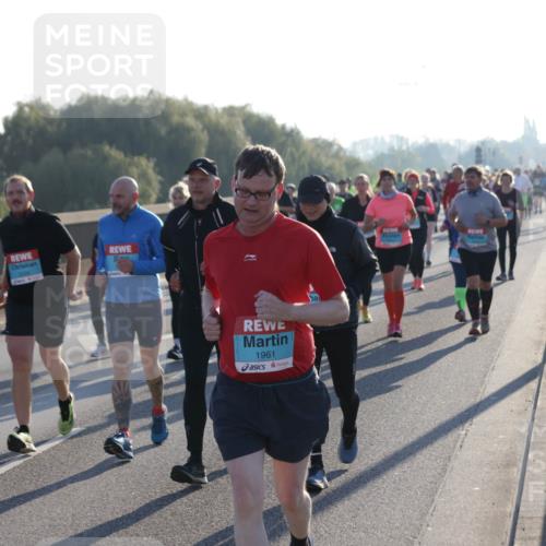 03.10.2025 - Köhlbrandbrückenlauf Jannik Wohlers http://msf.ph/oto/9064256 03.10.2025 09:25:05 Position 3 1961 meine-sportfotos.de