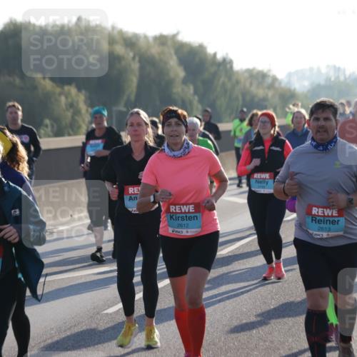03.10.2025 - Köhlbrandbrückenlauf Jannik Wohlers http://msf.ph/oto/9064284 03.10.2025 09:25:08 Position 3 3739, 2612, 3199, 2613 meine-sportfotos.de