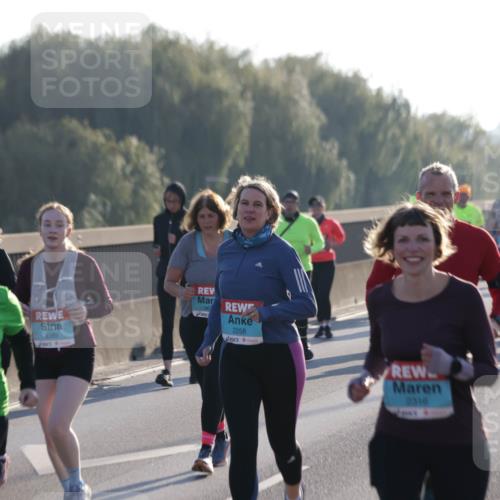 03.10.2025 - Köhlbrandbrückenlauf Jannik Wohlers http://msf.ph/oto/9064320 03.10.2025 09:25:12 Position 3 3621, 3389, 2258, 2318 meine-sportfotos.de