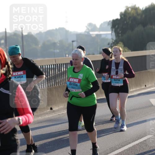 03.10.2025 - Köhlbrandbrückenlauf Jannik Wohlers http://msf.ph/oto/9064330 03.10.2025 09:25:13 Position 3 3199, 2288, 3621, 3389, 2258 meine-sportfotos.de