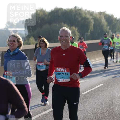 03.10.2025 - Köhlbrandbrückenlauf Jannik Wohlers http://msf.ph/oto/9064344 03.10.2025 09:25:14 Position 3 2321 meine-sportfotos.de