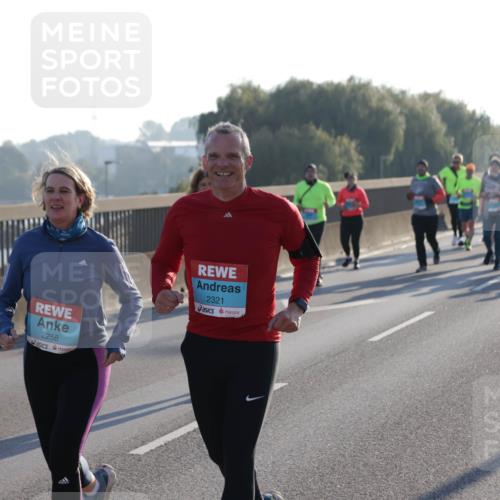 03.10.2025 - Köhlbrandbrückenlauf Jannik Wohlers http://msf.ph/oto/9064367 03.10.2025 09:25:15 Position 3 3389, 2258, 2321 meine-sportfotos.de