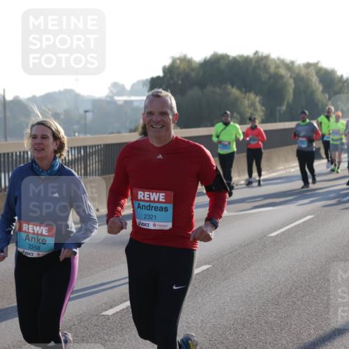 03.10.2025 - Köhlbrandbrückenlauf Jannik Wohlers http://msf.ph/oto/9064369 03.10.2025 09:25:15 Position 3 3389, 2258, 2321 meine-sportfotos.de