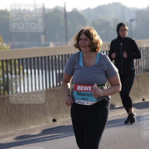 03.10.2025 - Köhlbrandbrückenlauf Jannik Wohlers http://msf.ph/oto/9064384 03.10.2025 09:25:16 Position 3 3692 meine-sportfotos.de