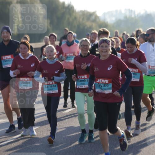 03.10.2025 - Köhlbrandbrückenlauf Jannik Wohlers http://msf.ph/oto/9064426 03.10.2025 09:25:19 Position 3 971, 2351, 1880, 2085, 2086, 478, 3393, 35 meine-sportfotos.de