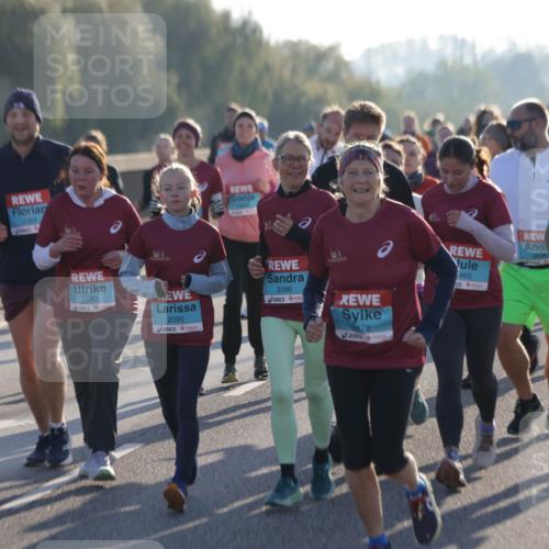 03.10.2025 - Köhlbrandbrückenlauf Jannik Wohlers http://msf.ph/oto/9064428 03.10.2025 09:25:19 Position 3 2351, 1880, 2085, 2086, 478, 3439, 3393, 465 meine-sportfotos.de