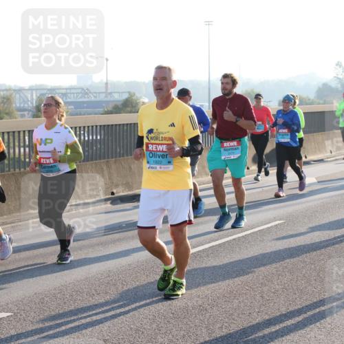 03.10.2025 - Köhlbrandbrückenlauf Lena Gebhardt http://msf.ph/oto/9064452 03.10.2025 09:21:34 Position 1 1922, 3177, 2147, 1871 meine-sportfotos.de