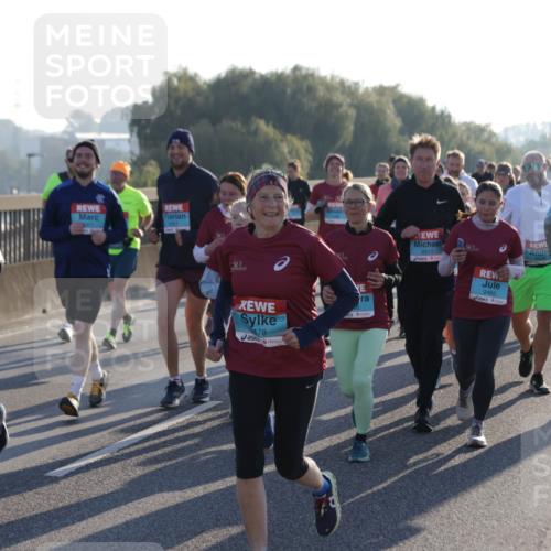 03.10.2025 - Köhlbrandbrückenlauf Jannik Wohlers http://msf.ph/oto/9064485 03.10.2025 09:25:21 Position 3 2212, 478, 3393, 2511, 2465 meine-sportfotos.de