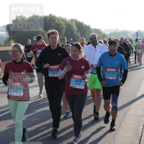 03.10.2025 - Köhlbrandbrückenlauf Jannik Wohlers http://msf.ph/oto/9064507 03.10.2025 09:25:23 Position 3 51, 2085, 2086, 2511, 2465, 3393 meine-sportfotos.de