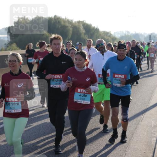 03.10.2025 - Köhlbrandbrückenlauf Jannik Wohlers http://msf.ph/oto/9064512 03.10.2025 09:25:23 Position 3 2085, 2086, 2511, 2465, 3393 meine-sportfotos.de