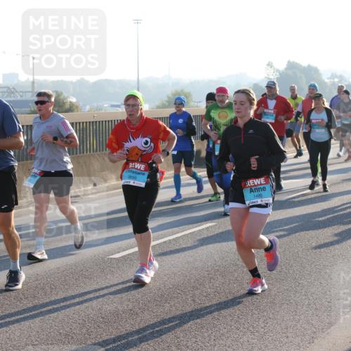 03.10.2025 - Köhlbrandbrückenlauf Lena Gebhardt http://msf.ph/oto/9064555 03.10.2025 09:21:38 Position 1 2026, 3699, 1485 meine-sportfotos.de