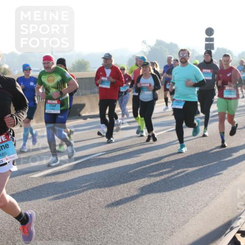 03.10.2025 - Köhlbrandbrückenlauf Lena Gebhardt http://msf.ph/oto/9064585 03.10.2025 09:21:39 Position 1 1485, 3348 meine-sportfotos.de