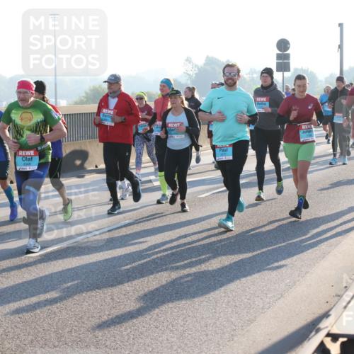 03.10.2025 - Köhlbrandbrückenlauf Lena Gebhardt http://msf.ph/oto/9064590 03.10.2025 09:21:40 Position 1 3348, 1190 meine-sportfotos.de