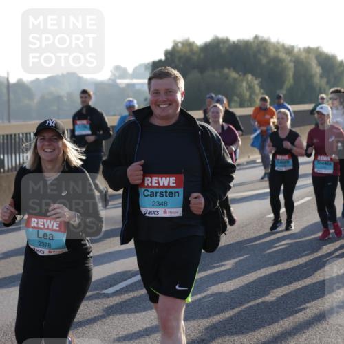 03.10.2025 - Köhlbrandbrückenlauf Jannik Wohlers http://msf.ph/oto/9064592 03.10.2025 09:25:29 Position 3 2378, 2348, 2727 meine-sportfotos.de