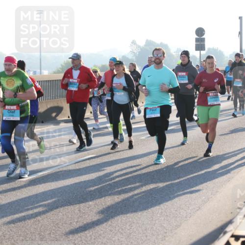 03.10.2025 - Köhlbrandbrückenlauf Lena Gebhardt http://msf.ph/oto/9064595 03.10.2025 09:21:40 Position 1 3348 meine-sportfotos.de