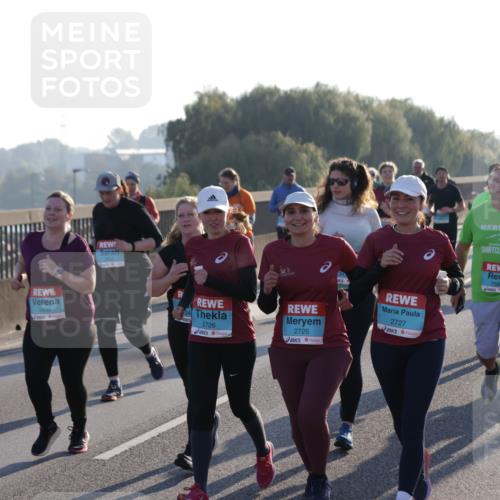 03.10.2025 - Köhlbrandbrückenlauf Jannik Wohlers http://msf.ph/oto/9064617 03.10.2025 09:25:30 Position 3 2438, 2726, 2725, 2727, 3588 meine-sportfotos.de