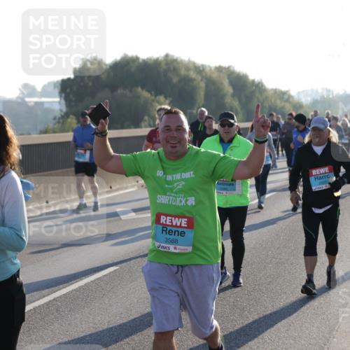 03.10.2025 - Köhlbrandbrückenlauf Jannik Wohlers http://msf.ph/oto/9064668 03.10.2025 09:25:32 Position 3 476, 3588, 3396, 2527 meine-sportfotos.de