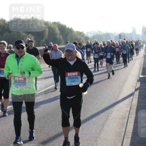 03.10.2025 - Köhlbrandbrückenlauf Jannik Wohlers http://msf.ph/oto/9064678 03.10.2025 09:25:34 Position 3 3396, 2527 meine-sportfotos.de