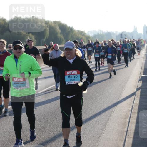 03.10.2025 - Köhlbrandbrückenlauf Jannik Wohlers http://msf.ph/oto/9064680 03.10.2025 09:25:34 Position 3 2332, 3396, 2527 meine-sportfotos.de