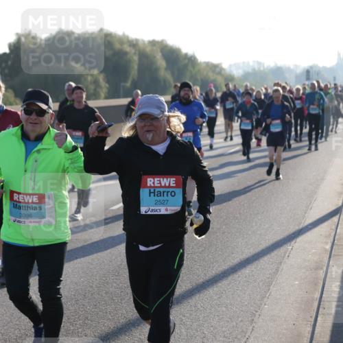 03.10.2025 - Köhlbrandbrückenlauf Jannik Wohlers http://msf.ph/oto/9064702 03.10.2025 09:25:34 Position 3 3396, 2527 meine-sportfotos.de