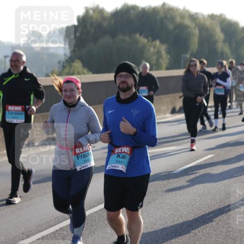 03.10.2025 - Köhlbrandbrückenlauf Jannik Wohlers http://msf.ph/oto/9064723 03.10.2025 09:25:37 Position 3 43, 3442, 3441, 2259 meine-sportfotos.de