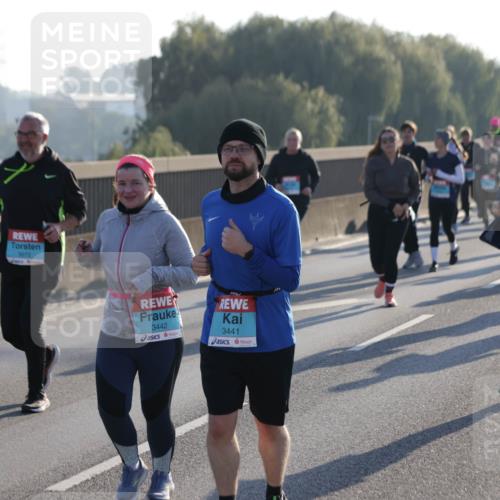 03.10.2025 - Köhlbrandbrückenlauf Jannik Wohlers http://msf.ph/oto/9064725 03.10.2025 09:25:37 Position 3 3, 3673, 3442, 3441, 2259 meine-sportfotos.de