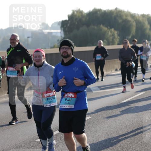 03.10.2025 - Köhlbrandbrückenlauf Jannik Wohlers http://msf.ph/oto/9064746 03.10.2025 09:25:37 Position 3 3442, 3441, 2259 meine-sportfotos.de