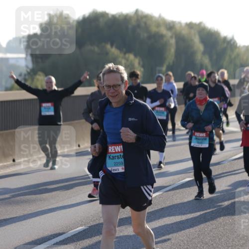 03.10.2025 - Köhlbrandbrückenlauf Jannik Wohlers http://msf.ph/oto/9064764 03.10.2025 09:25:38 Position 3 2259 meine-sportfotos.de