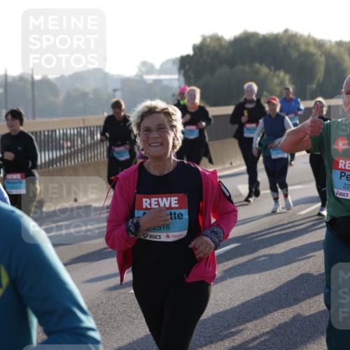 03.10.2025 - Köhlbrandbrückenlauf Jannik Wohlers http://msf.ph/oto/9064866 03.10.2025 09:25:45 Position 3 2516, 2272 meine-sportfotos.de