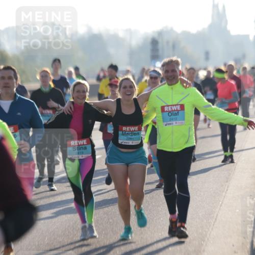 03.10.2025 - Köhlbrandbrückenlauf Jannik Wohlers http://msf.ph/oto/9064956 03.10.2025 09:25:56 Position 3 2419, 2261, 2412 meine-sportfotos.de