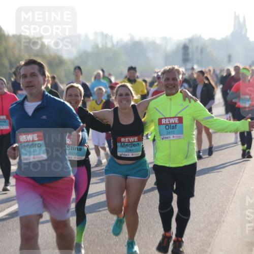 03.10.2025 - Köhlbrandbrückenlauf Jannik Wohlers http://msf.ph/oto/9064998 03.10.2025 09:25:58 Position 3 2115, 2419, 2261, 2412 meine-sportfotos.de