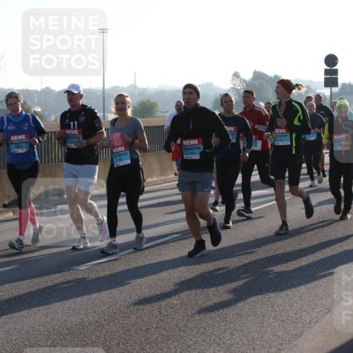 03.10.2025 - Köhlbrandbrückenlauf Lena Gebhardt http://msf.ph/oto/9065082 03.10.2025 09:22:14 Position 1 1905 meine-sportfotos.de
