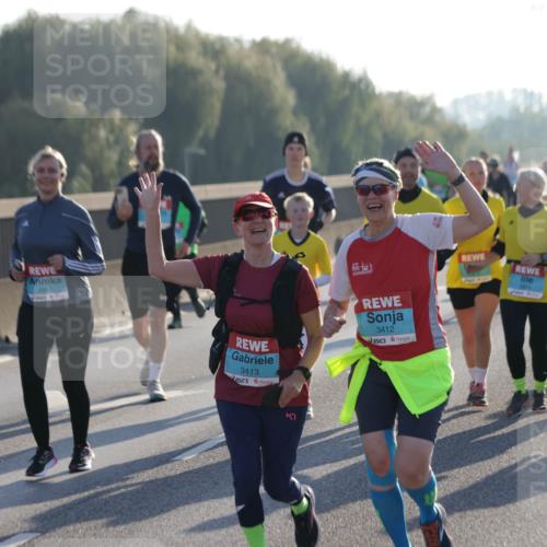 03.10.2025 - Köhlbrandbrückenlauf Jannik Wohlers http://msf.ph/oto/9065115 03.10.2025 09:26:05 Position 3 2159, 2443, 3413, 3412, 2874 meine-sportfotos.de