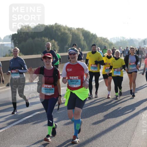 03.10.2025 - Köhlbrandbrückenlauf Jannik Wohlers http://msf.ph/oto/9065142 03.10.2025 09:26:06 Position 3 2159, 3413, 455721, 3412 meine-sportfotos.de