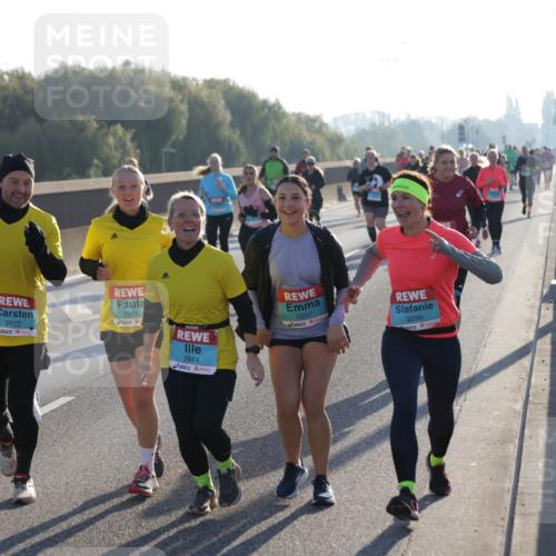 03.10.2025 - Köhlbrandbrückenlauf Jannik Wohlers http://msf.ph/oto/9065203 03.10.2025 09:26:09 Position 3 2872, 2871, 2875, 2874, 2297, 2299 meine-sportfotos.de