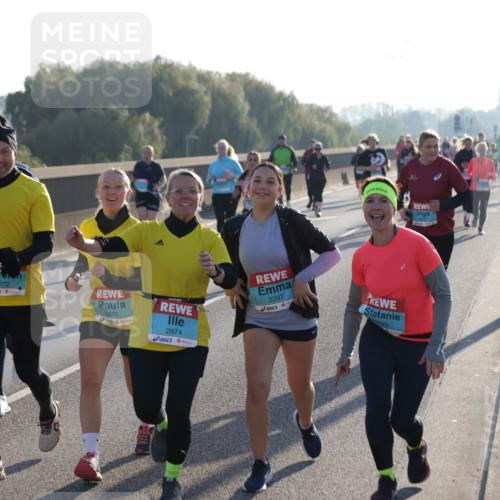 03.10.2025 - Köhlbrandbrückenlauf Jannik Wohlers http://msf.ph/oto/9065215 03.10.2025 09:26:09 Position 3 2, 2872, 2875, 2874, 2297, 299 meine-sportfotos.de