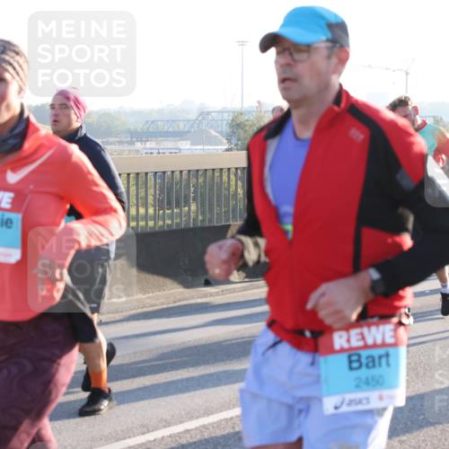 03.10.2025 - Köhlbrandbrückenlauf Lena Gebhardt http://msf.ph/oto/9065224 03.10.2025 09:22:20 Position 1 2790, 2450, 2017 meine-sportfotos.de