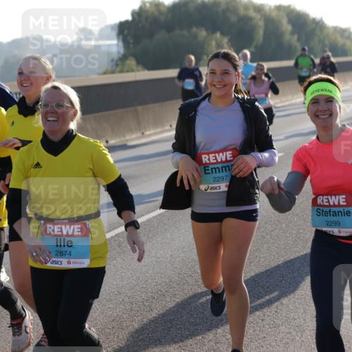 03.10.2025 - Köhlbrandbrückenlauf Jannik Wohlers http://msf.ph/oto/9065262 03.10.2025 09:26:10 Position 3 2872, 00, 2874, 2297, 2299 meine-sportfotos.de