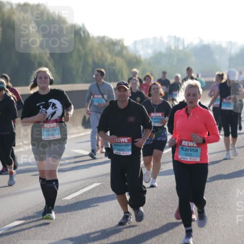 03.10.2025 - Köhlbrandbrückenlauf Jannik Wohlers http://msf.ph/oto/9065323 03.10.2025 09:26:14 Position 3 3370, 2636, 3225 meine-sportfotos.de